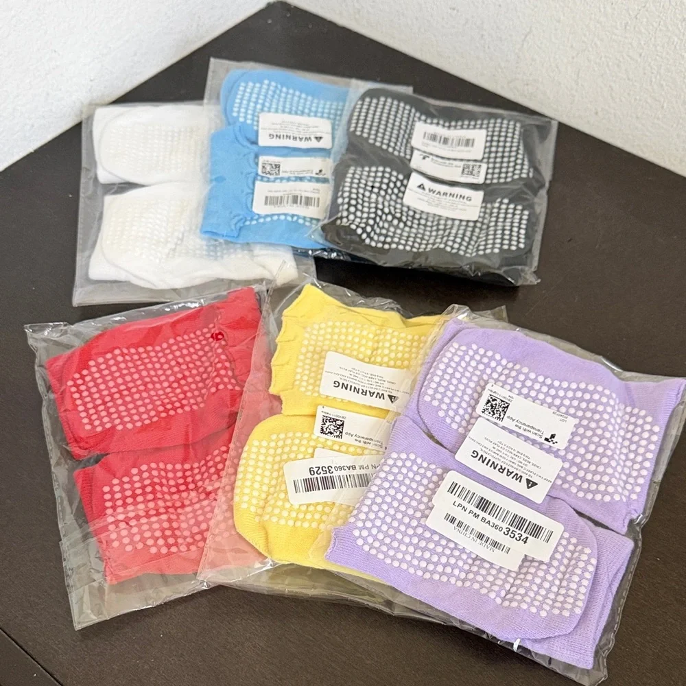6 Pairs Amazon Women's Non-Slip Grip Toes Out Pilates/Yoga Socks.